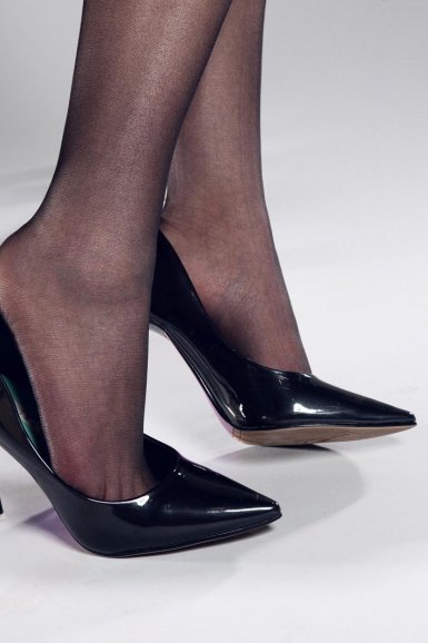 日本高级外国人才中国占三分之二 2022年日本高级外国人才将达2万名:新2最新网址(图3) 新2备用网址